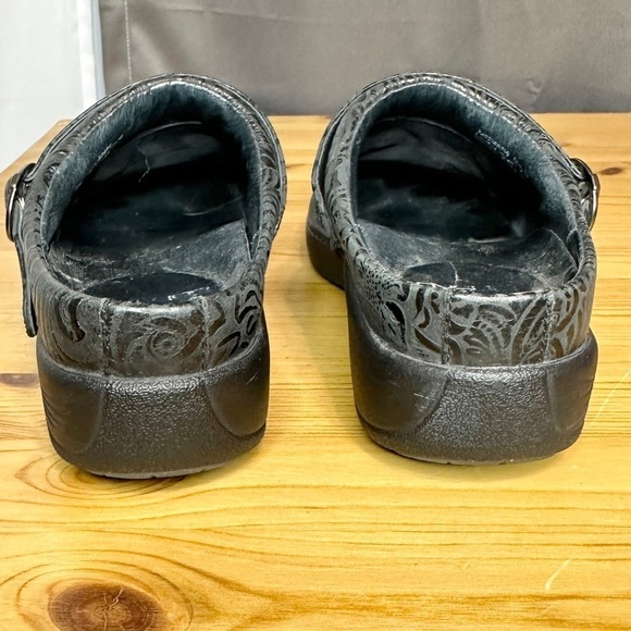 Dansko Ingrid Paisley Black Strap Buckle Slip On Work Slip Resistant Shoes 37 - Picture 5 of 13